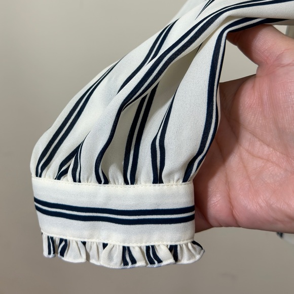 NWOT J.Crew Mercantile || woman’s Off-shoulder striped blue top with bow size Xs - Picture 5 of 8